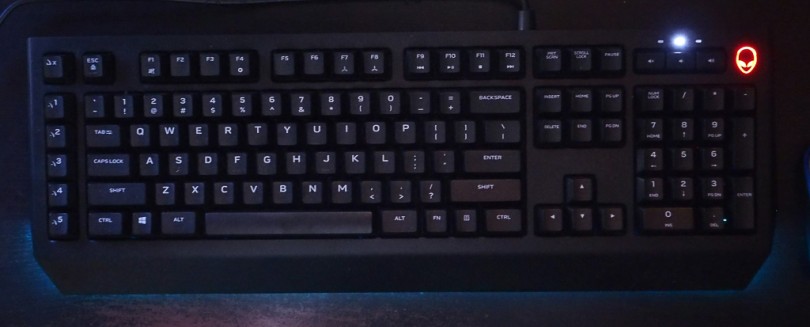 ALIENWAREオリジナルのゲーミングキーボード「AW568」と「AW768 